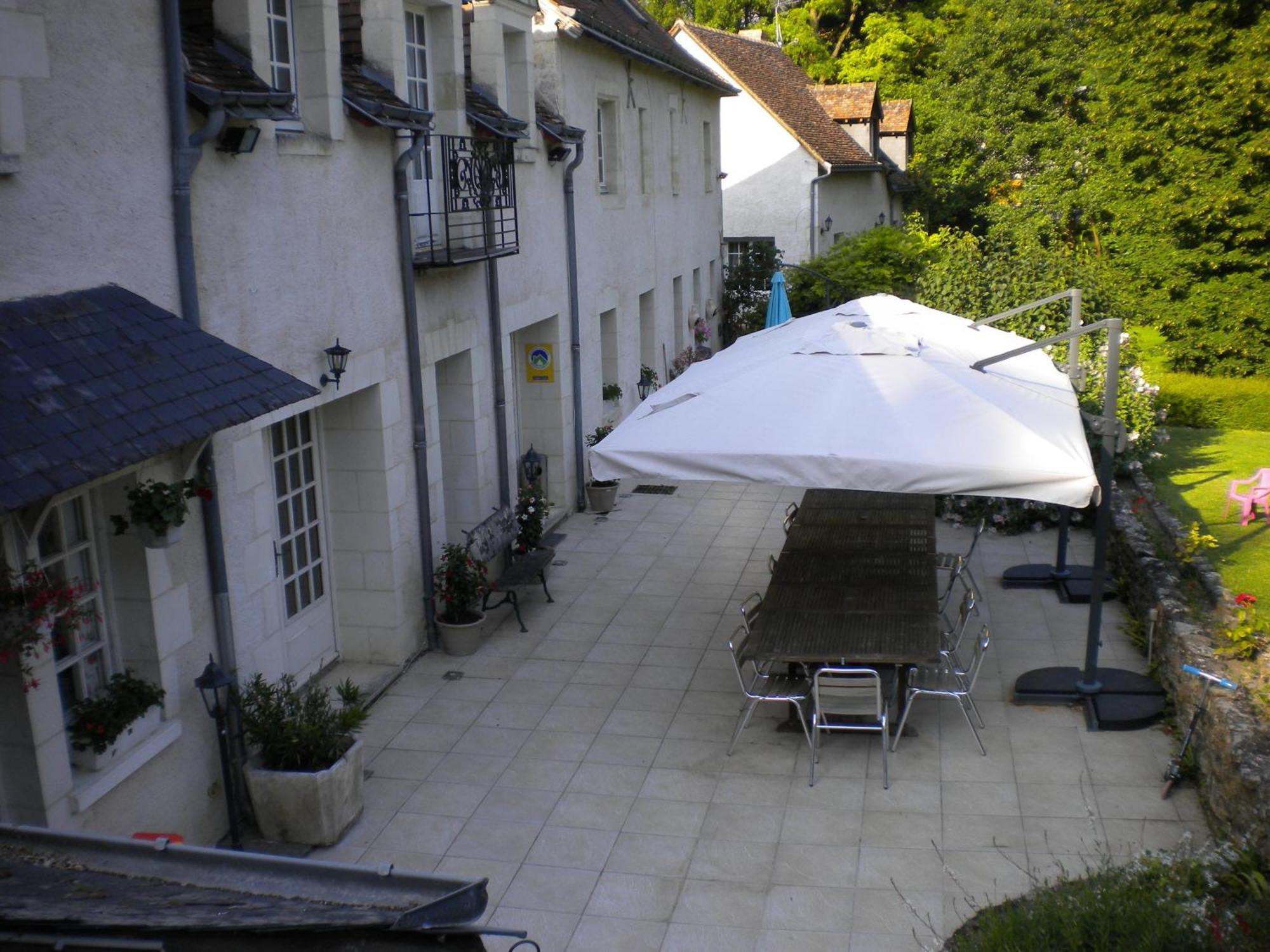 乐漠林卡尼尔酒店 Vernou-sur-Brenne 外观 照片